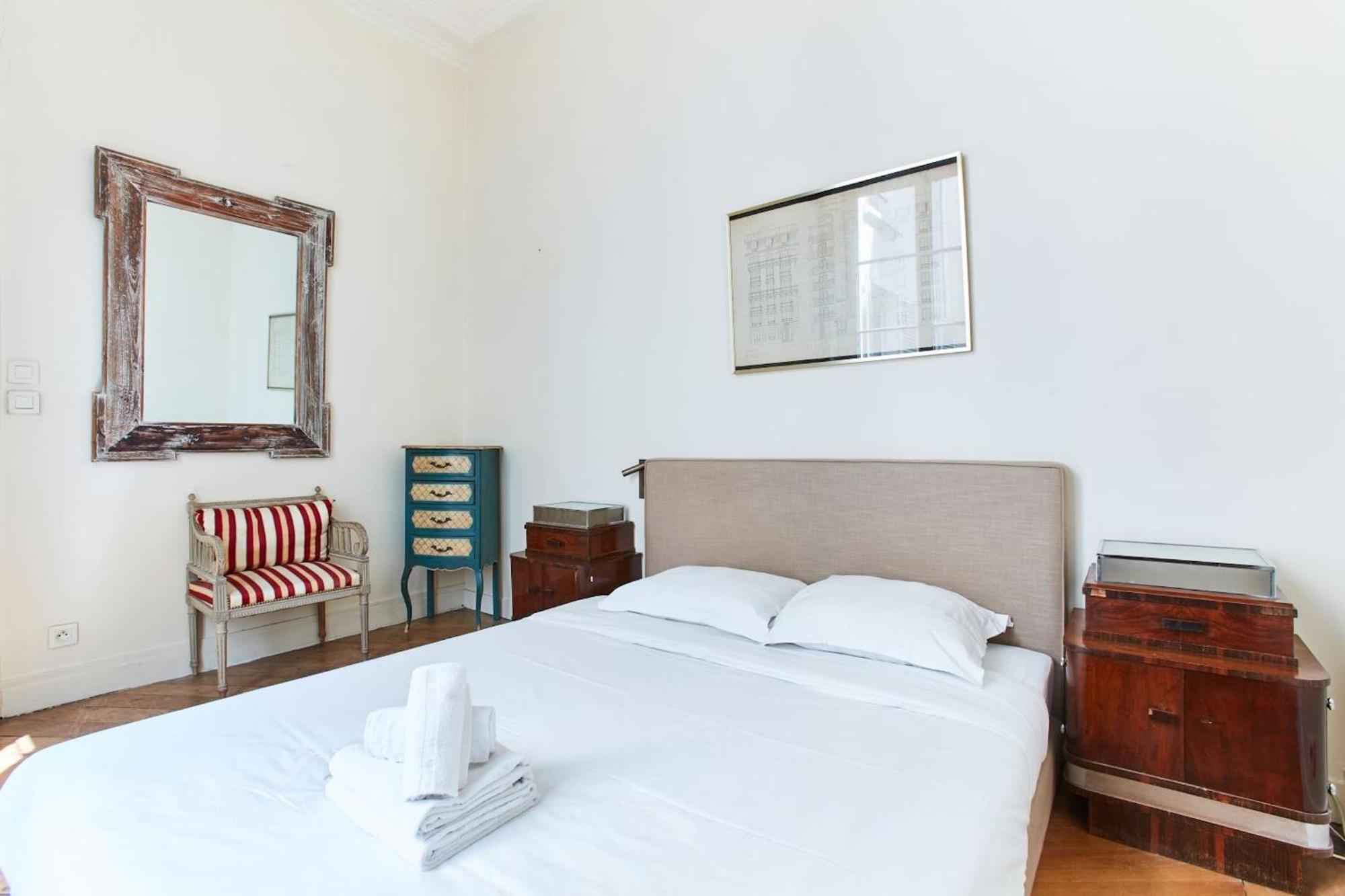 Madeleine & Palais Garnier - 2br - Cityapartmentstay Appartamento