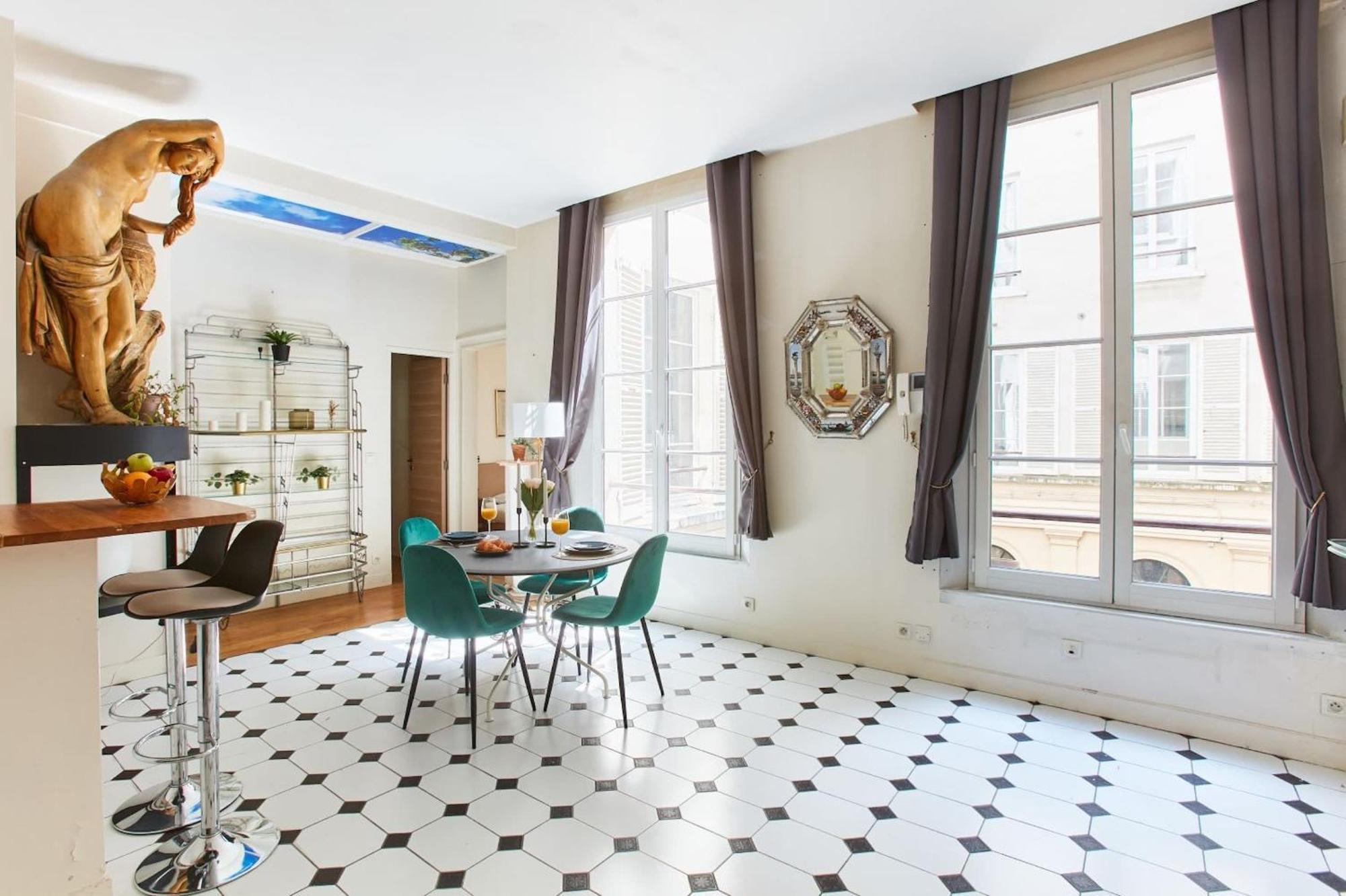 Madeleine & Palais Garnier - 2br - Cityapartmentstay * Parigi